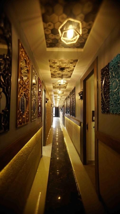 Hotel Soluxe Yamunānagar Eksteriør bilde