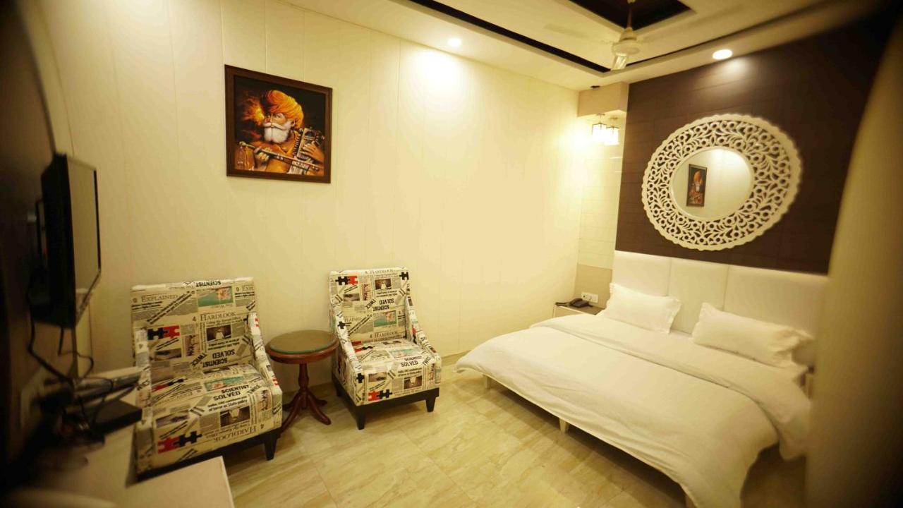 Hotel Soluxe Yamunānagar Eksteriør bilde