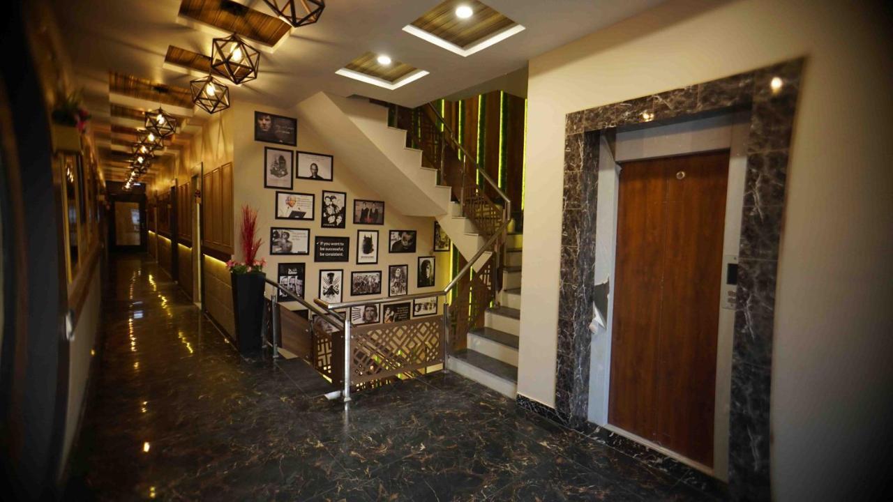 Hotel Soluxe Yamunānagar Eksteriør bilde