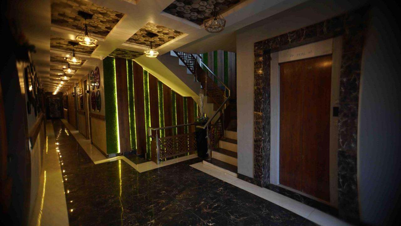 Hotel Soluxe Yamunānagar Eksteriør bilde