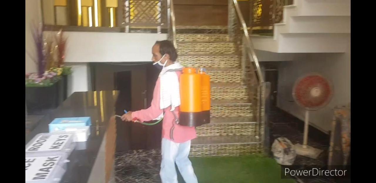 Hotel Soluxe Yamunānagar Eksteriør bilde